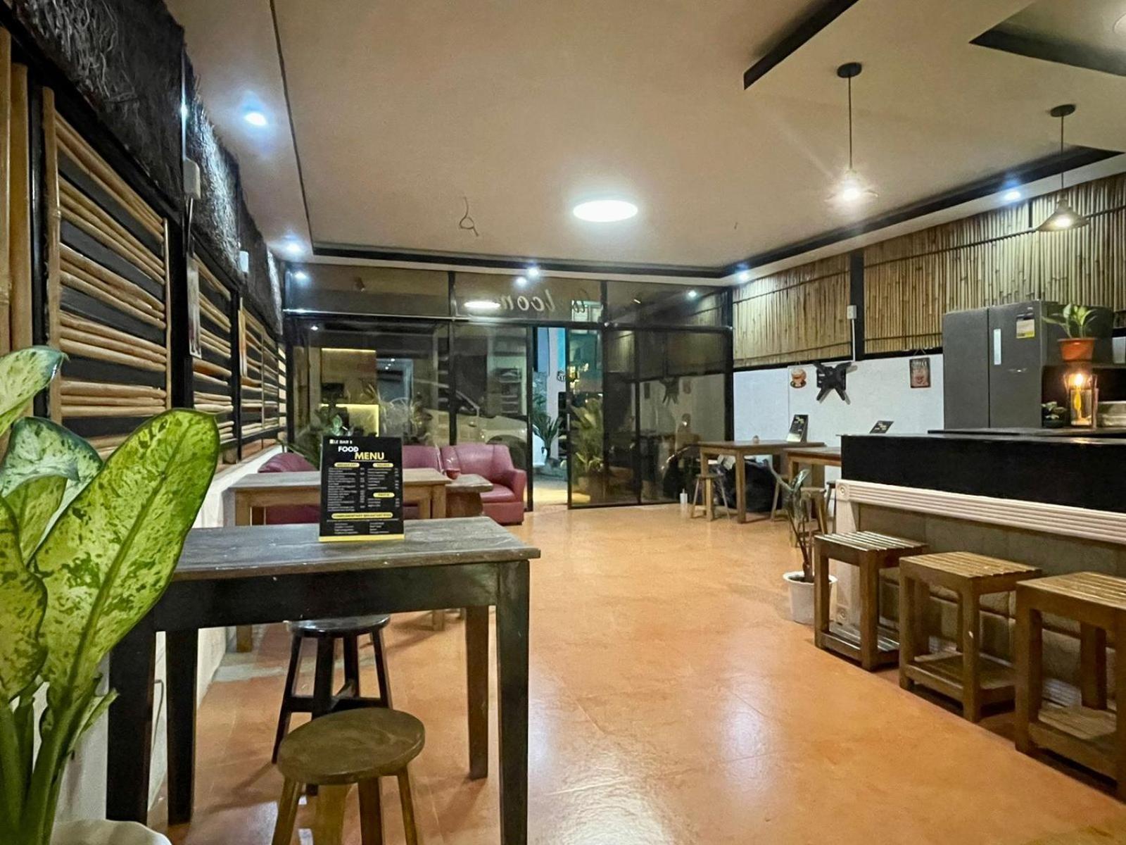 Trail Inn Puerto Princesa Exterior photo